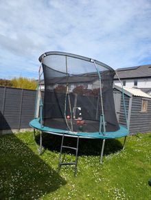 Trampoline