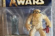 Star Wars 2003 Saga Deluxe Figures Wampa with Hoth Cave Action Figure New