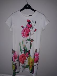 Ada Gatti white floral shift dress. Size XL