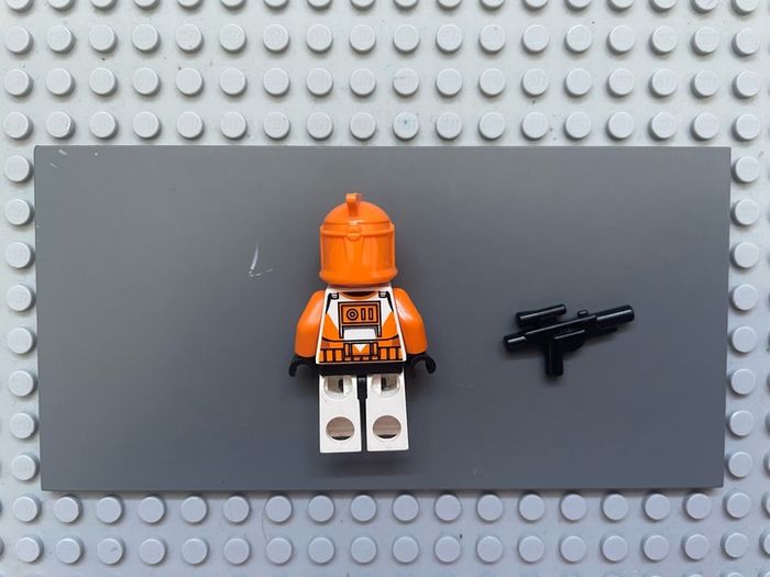 MISPRINT Lego Star Wars sw0299 Clone Bomb Squad Trooper (Phase 1) minifigure- Large Eyes Bomb Squad Helmet Unprinted Error VERY RARE