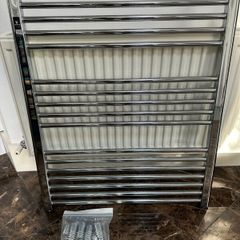 Chrome heated towel rail 800h 700w used plus fitti