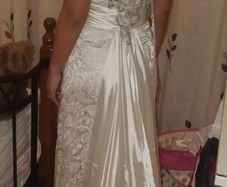 Vintage lace ivory wedding dress size 10 UK