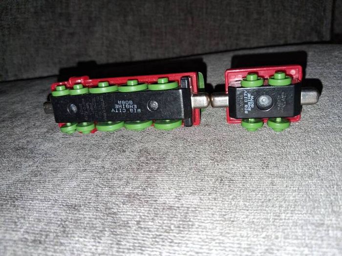 x10 Bundle - Thomas Tank Engines Friends - Diecast Metal Magnetic Take N Play Train Engines - Open To Offers!!