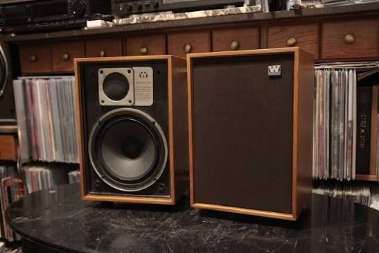 Hifi Gold Wharfedale Denton 2XP vintage loudspeakers highly regarded and sought-after