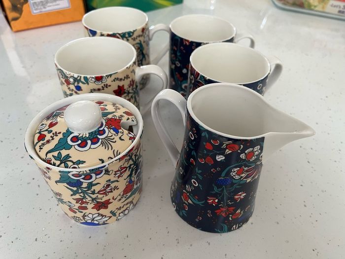 Shannonbridge tea set