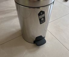 Brand new Brabantia 12L bin with foot padel