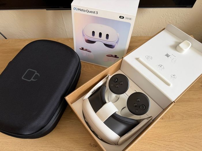 Meta Quest 3 512GB VR Headset + Carry Case