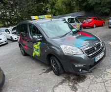 auto taxi for rent