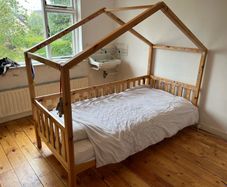Children's House Bed