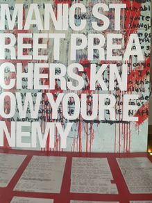 Manic Street Preachers - Know Your Enemy
