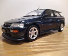Ford Escort RS Cosworth 1992 Dark Blue Metallic RHD 1/18 New in Box