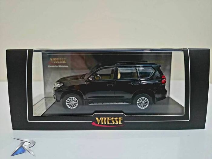 1:43 Toyota Land Cruiser Prado -Black