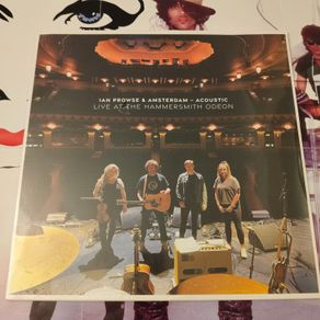 Ian prowse and Amsterdam -Acoustic live at the Hammersmith Odeon