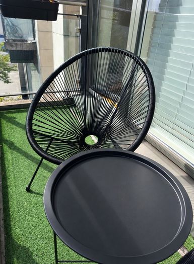 2 Garden Lounge Chairs + Round Side Table