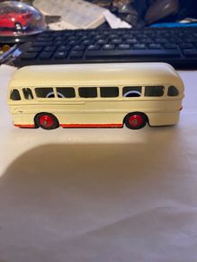 Dinky Toys Duple Roadmaster coach 195s0