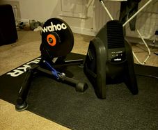 Wahoo indoor trainer V6 for sell