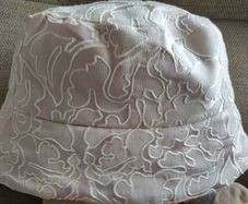 Geogeous Little Girls Handmade In Ireland  Sun hat New