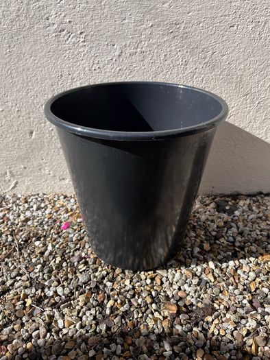 40 Black buckets