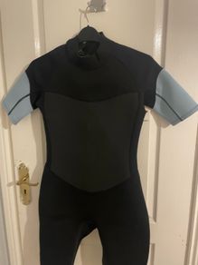 wetsuit size 14 brand new