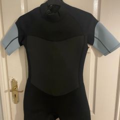 wetsuit size 14 brand new