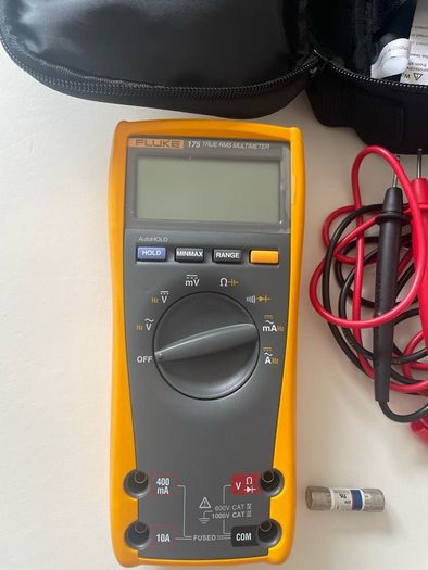 Fluke 175 True-rms Multimeter