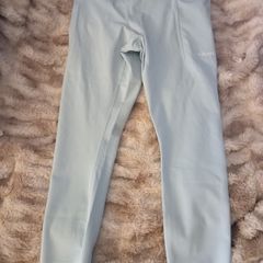 Puma tights size 10
