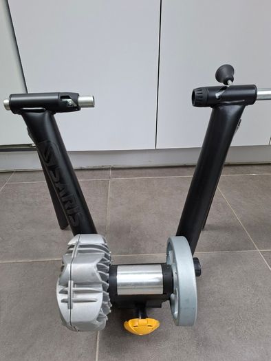 Staris Fluid 2 Static Bike Trainer