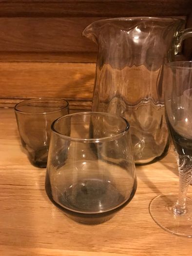 Smoky Glass jug + 4 assorted glasses
