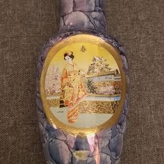 Vase with 24kt gold