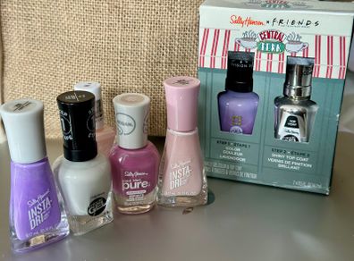 Sally Hansen Nail Varnish Bundle!