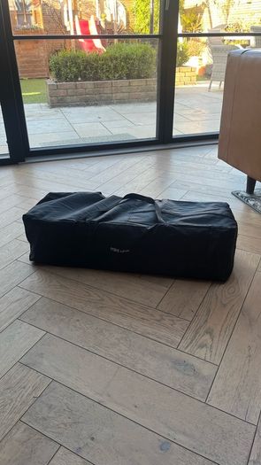 Travel cot