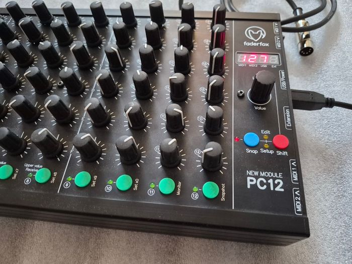 Faderfox PC12 - MIDI Controller