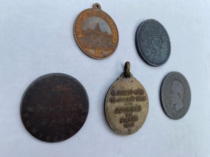 Collection of 5 antique coins / medals -  1800-1907