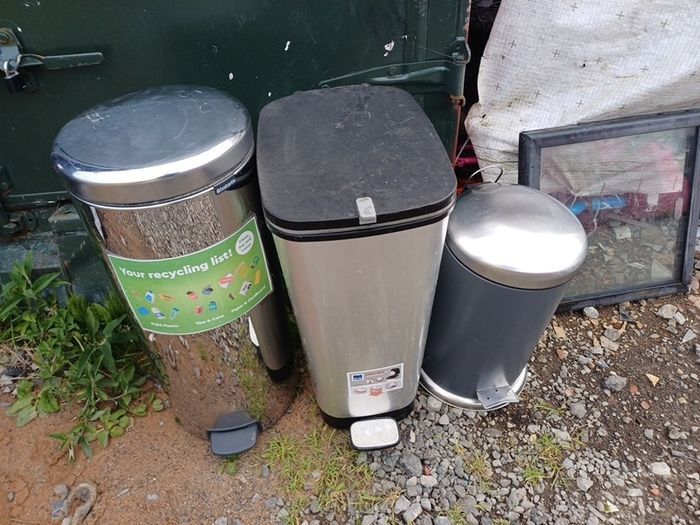 3 kitchen bins