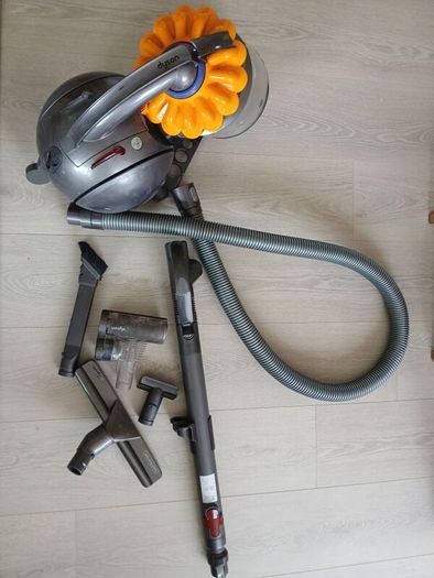 Dyson vacuum