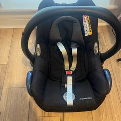 Maxi-Cosi CabrioFix plus ISOFIX base