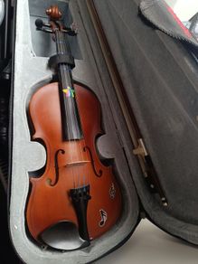 Hidersine violin 1/2 size