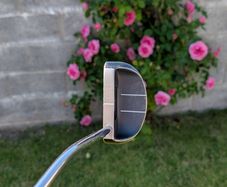 Yes! Golf Marilyn C-Groove Putter