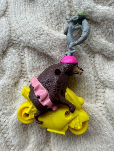 McDonalds Madagascar 3 Sonya Bear & King Julien Motorbike Toy 2012 Used Please look at the pictures