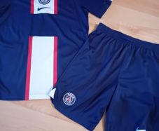 Nike PSG Kit Size Large (12-13yrs)