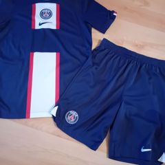 Nike PSG Kit Size Large (12-13yrs)