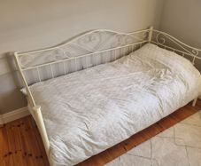 Day Bed & Mattress