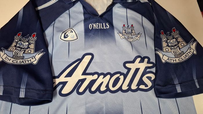 Dublin GAA 2004-2006 O'Neills Gaelic Football Jersey (Adult Small) FREE POST