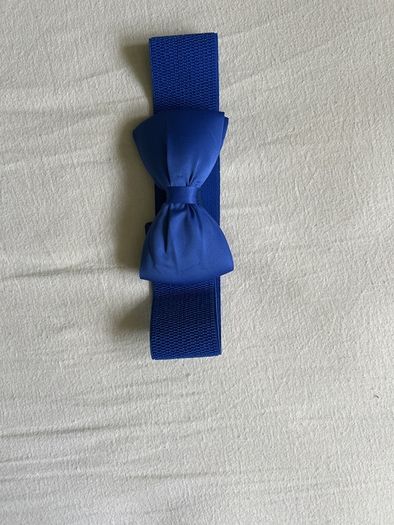 Blue elastic belt with bow