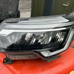 2023 Renault traffic led headlight