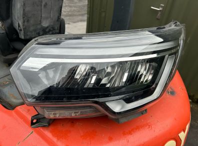 2023 Renault traffic led headlight