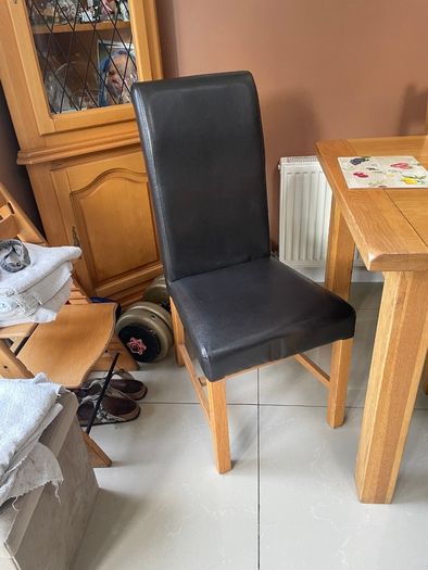 Dining table and 6 chairs