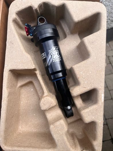 Rear mountain bike suspension