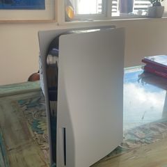 PS5 disc & digital console