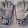 Nike football goalkeepers gloves Image 3